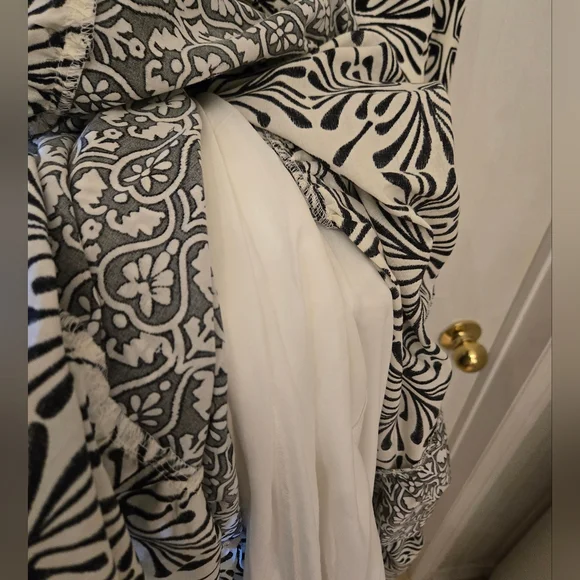 Tribal femme Large Black and White Sleeveless Maxi Boho Tie Tiered Dress - Picture 14 of 15